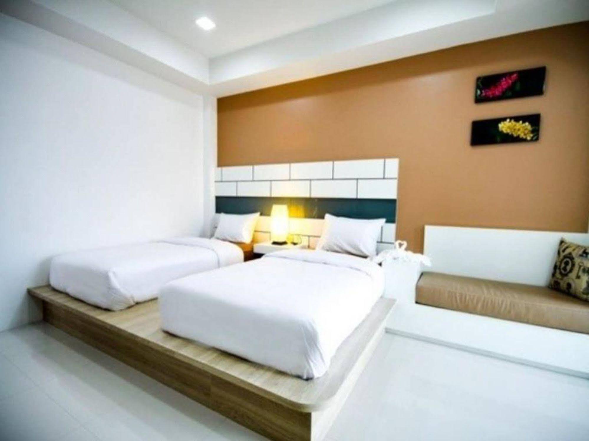 צ'אלונג S5 Residence And Cafe מראה חיצוני תמונה